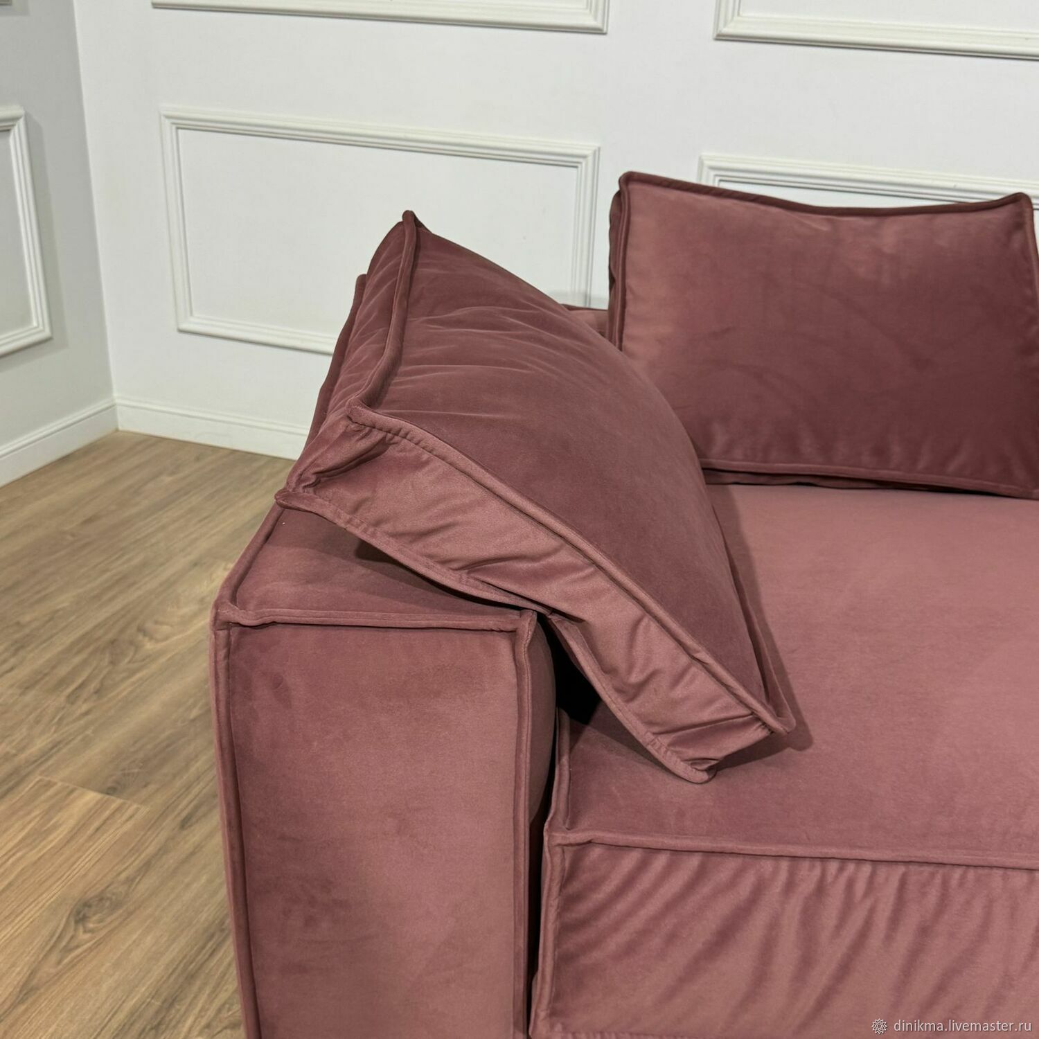 Дизайнерский диван Сандерс прямой