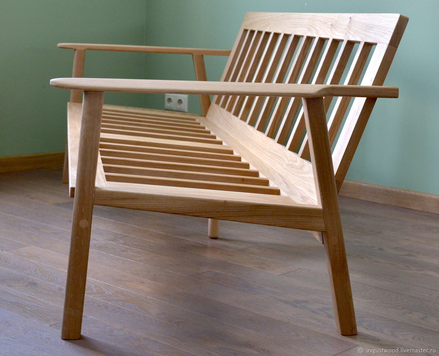 Диван в стиле midcentury