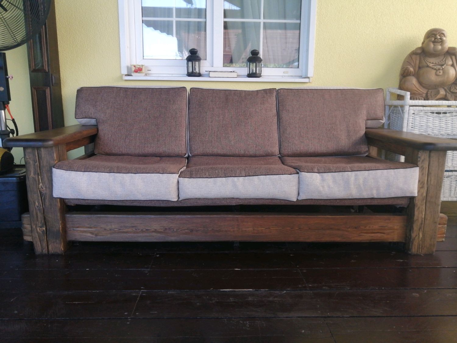Диван на веранду