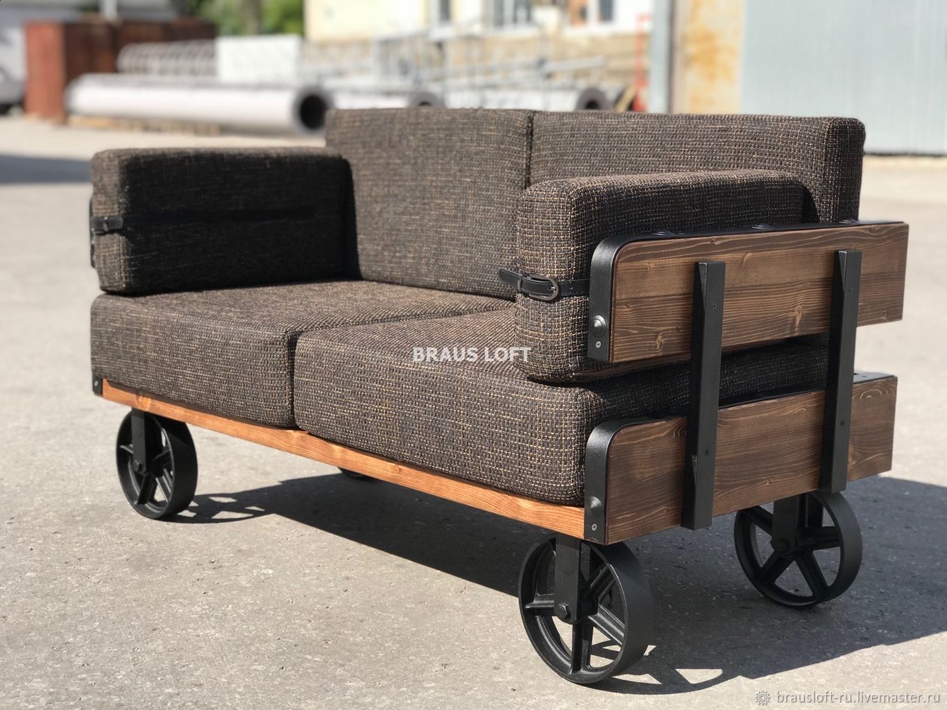 Дизайнерский диван на колесах [LOFT]