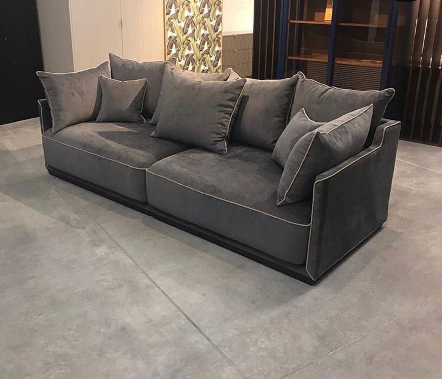 Диван прямой в наличии