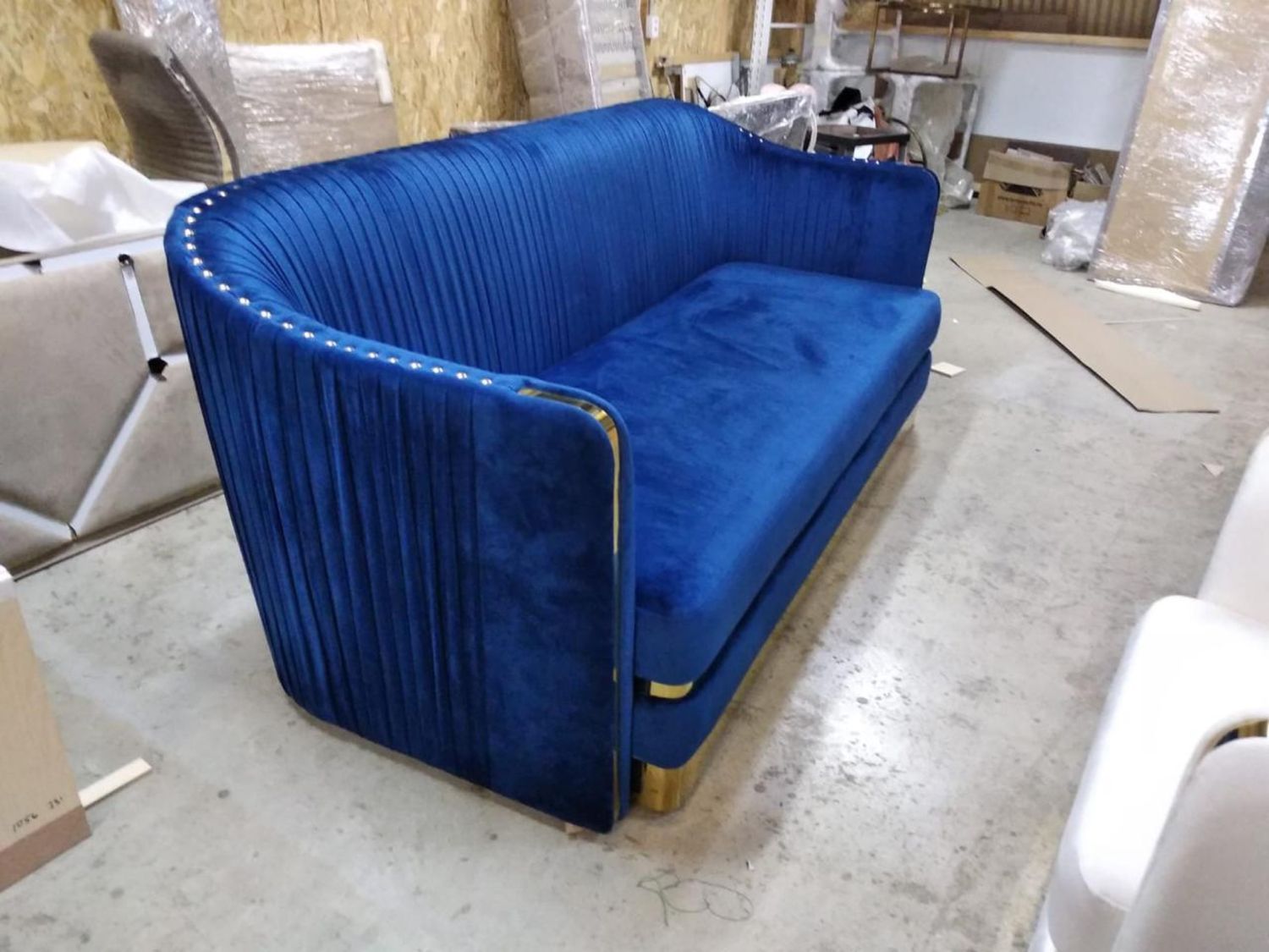 Диван прямой в наличии