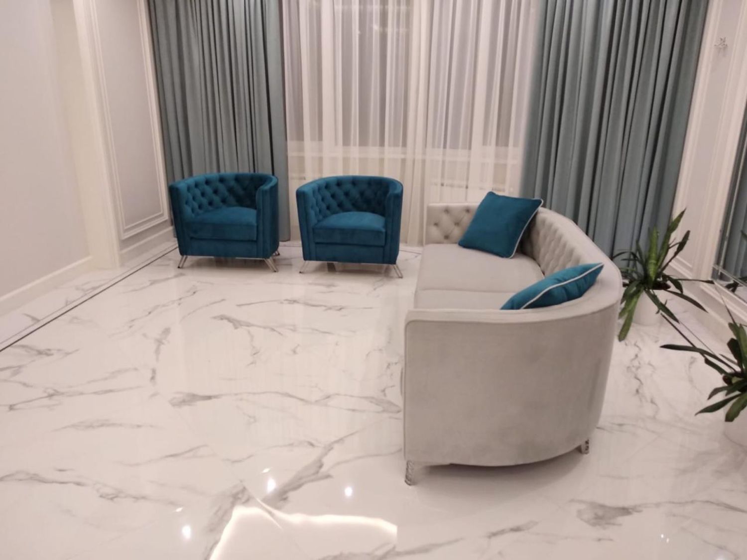 Диван прямой в наличии