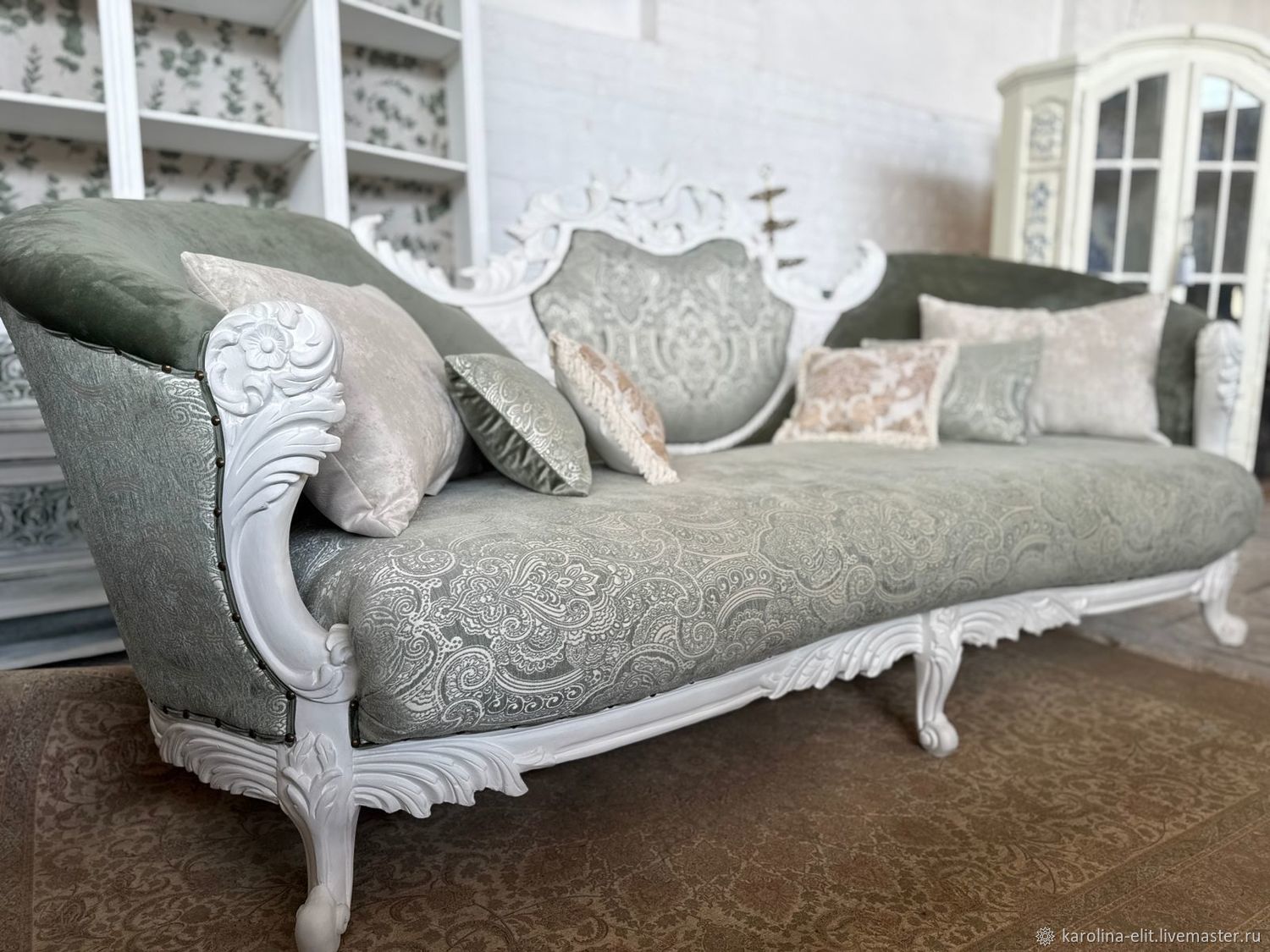 Диван новый ,резной Барокко, дерево бук