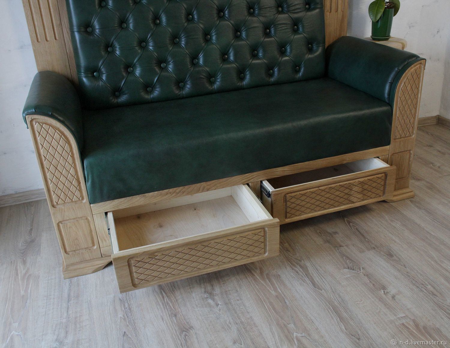 Диван в стиле Ампир. Кабинетный диван. Сталинский диван