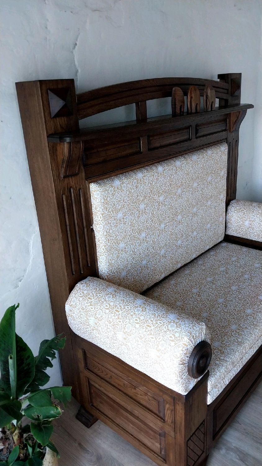 Диван в стиле ампир. Кабинетный диван