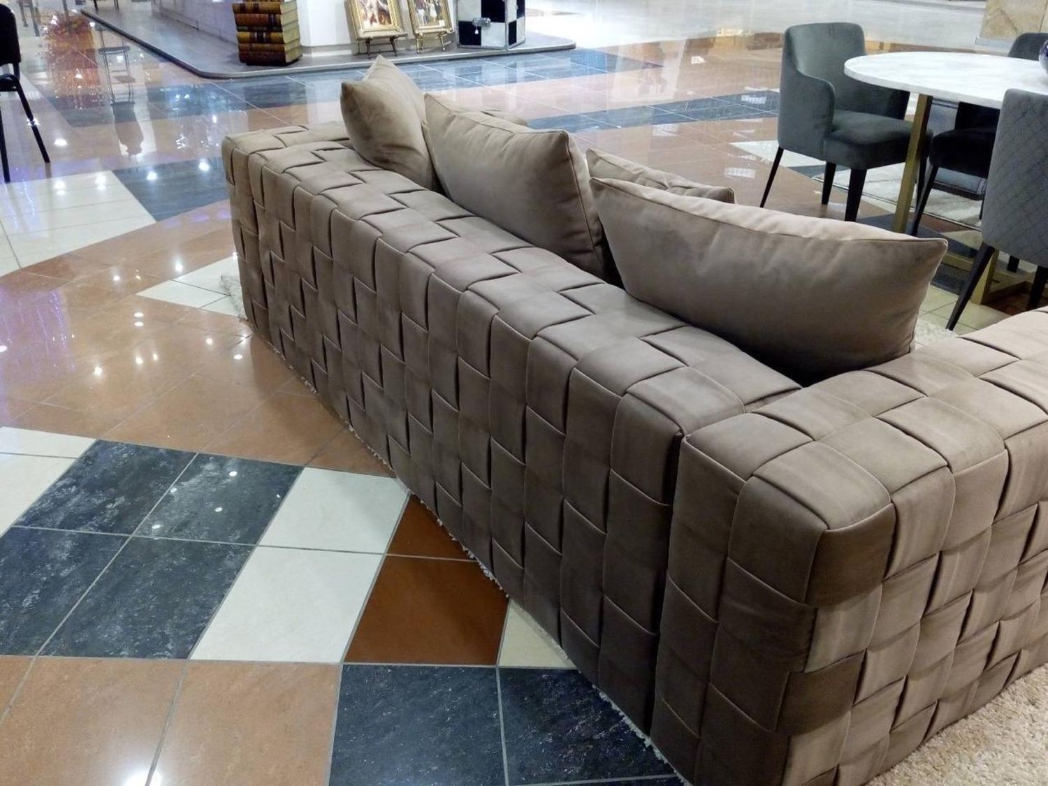 Диван прямой в наличии