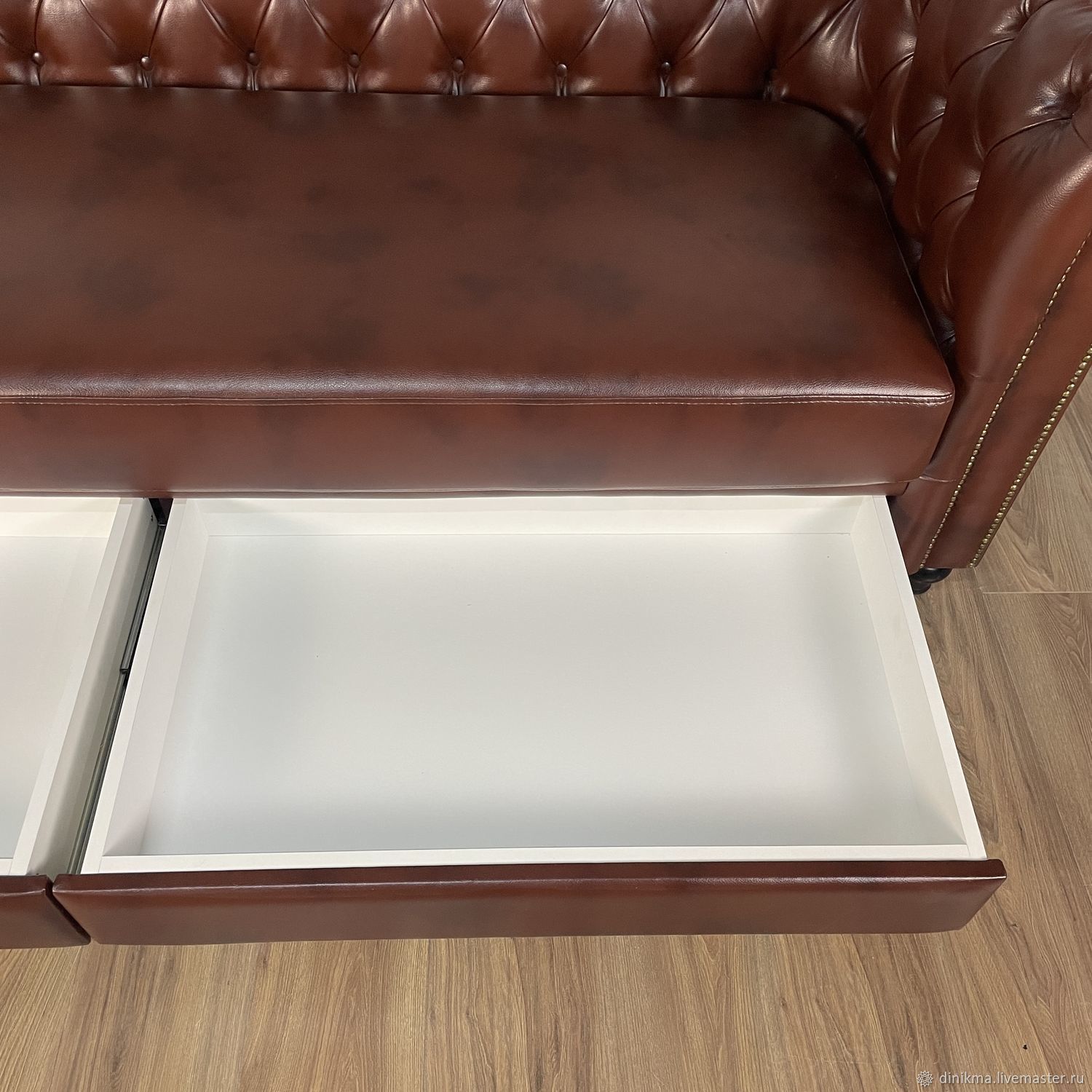 Диван Chester с ящиками для хранения вещей