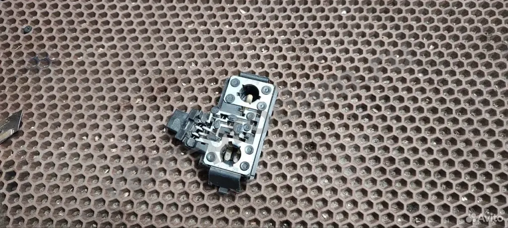 Плата заднего правого комбинированного фонаря