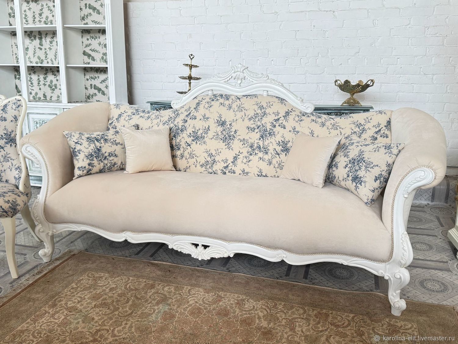 Диван новый резной, Дерево бук, Туаль де Жуи