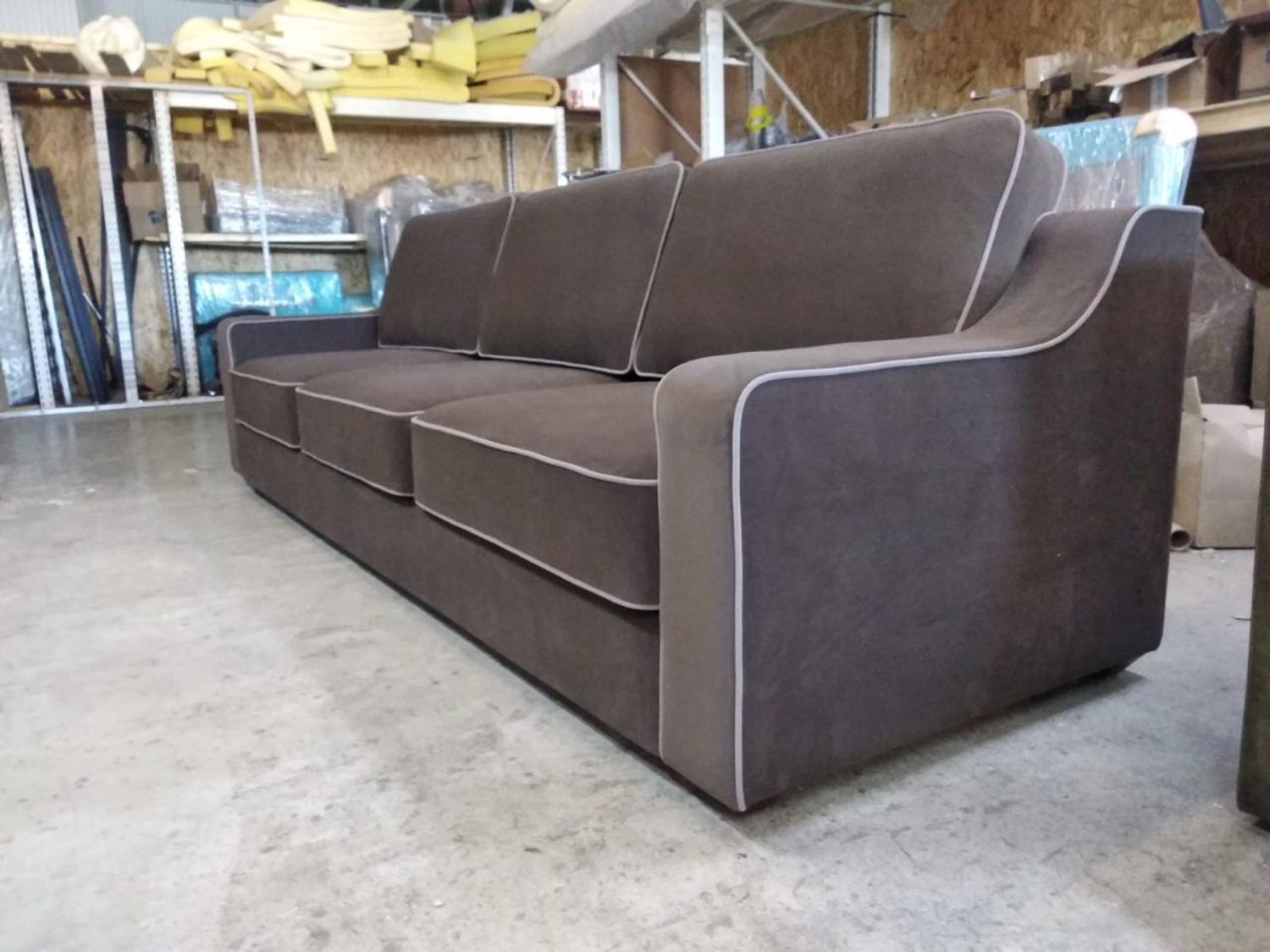 Диван прямой в наличии