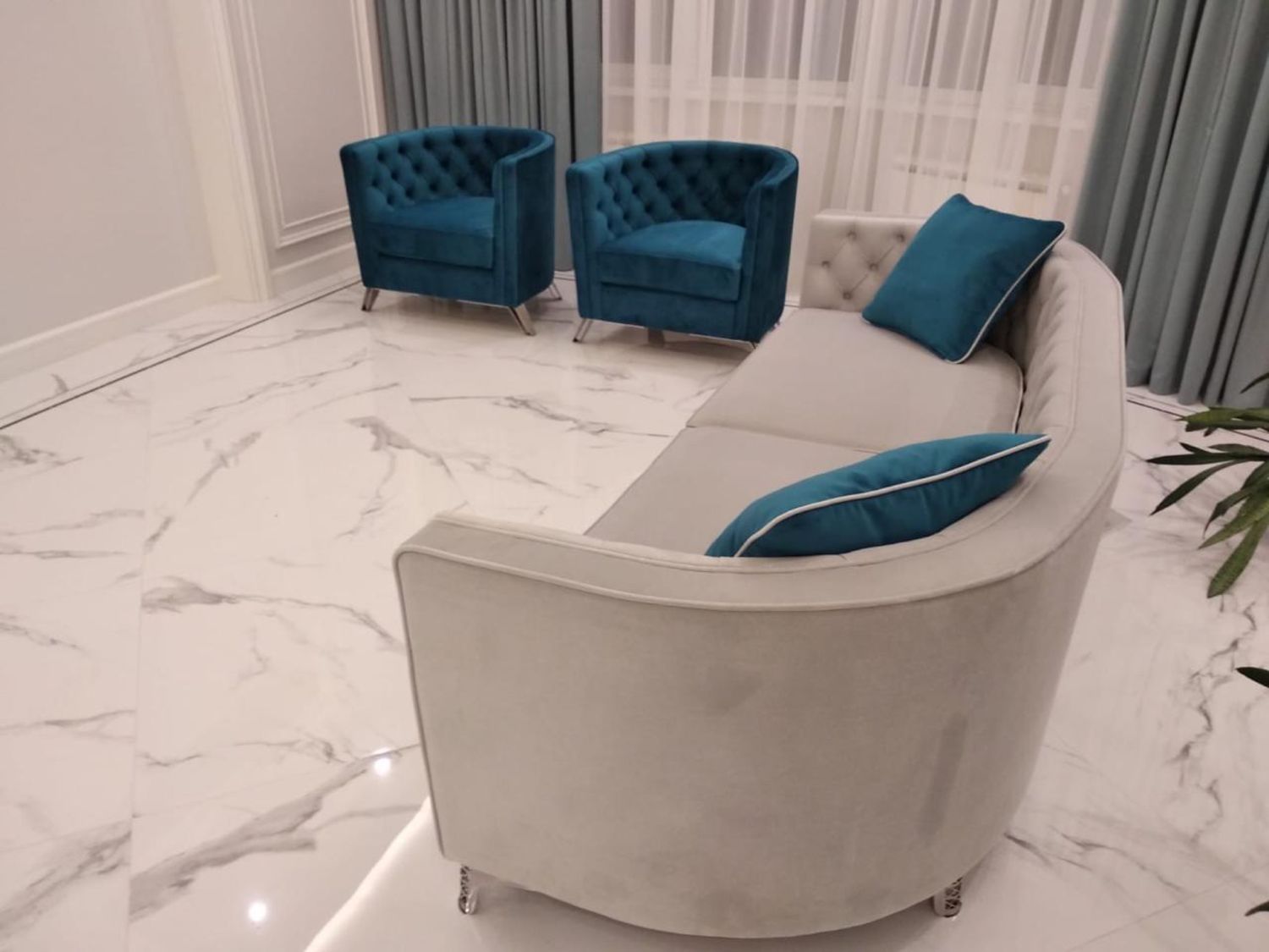 Диван прямой в наличии