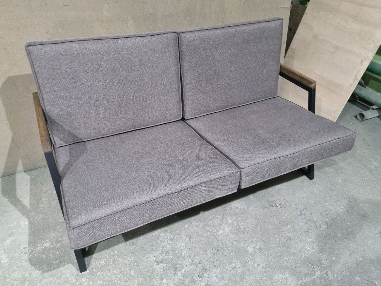 Диван в стиле Лофт 