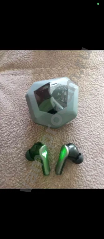 наушники беспроводные идет в подарок сквиш