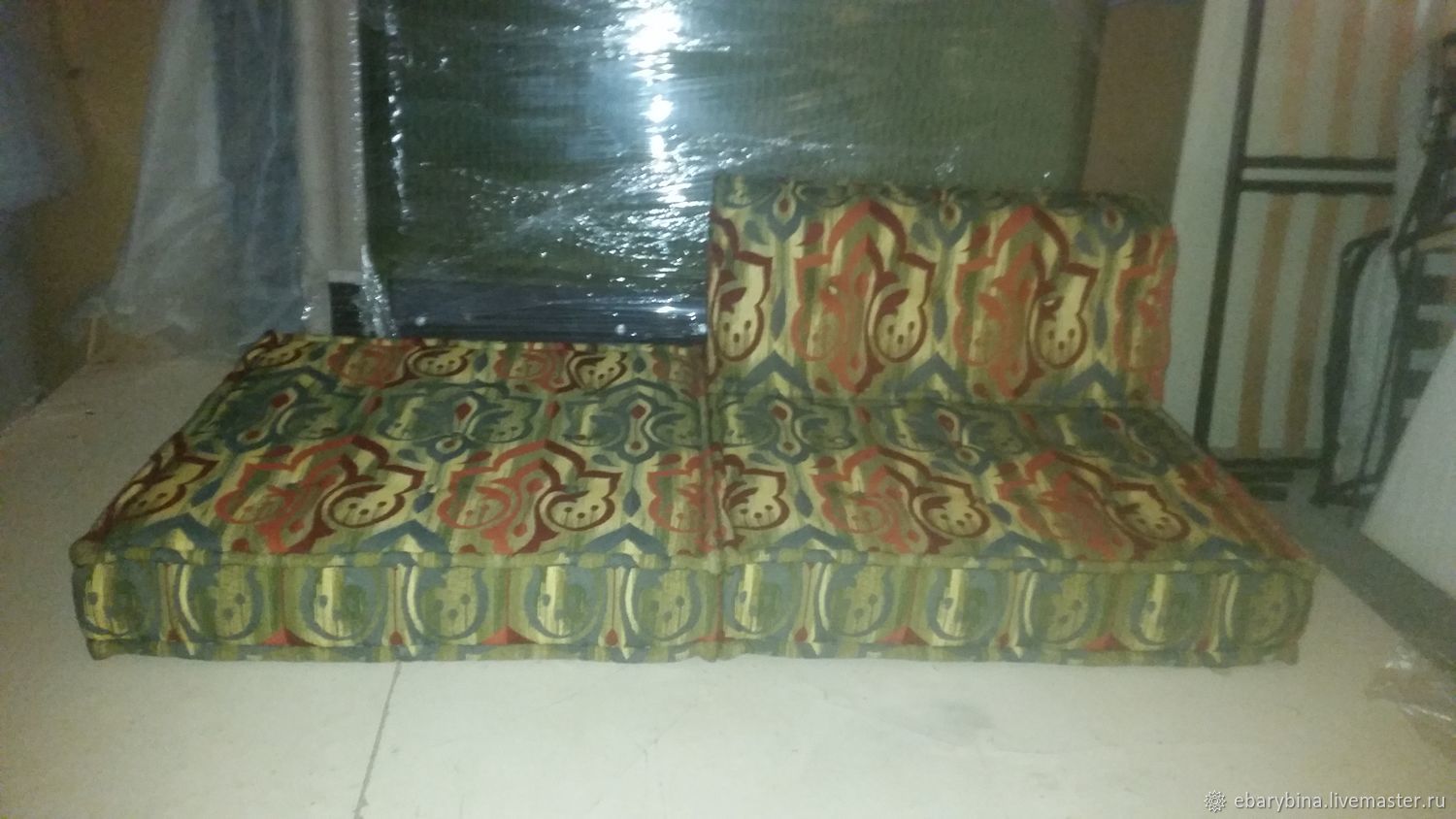 Диван Маджонг в ткани Икат