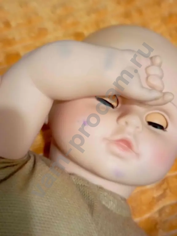 Кукла с одеждой