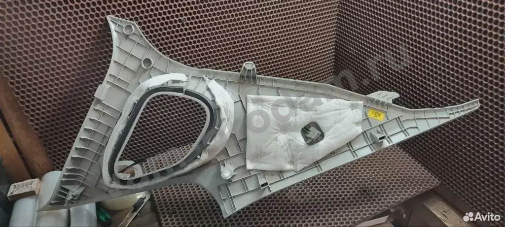 Обшивка стойки задняя правая верхняя Kia Optima