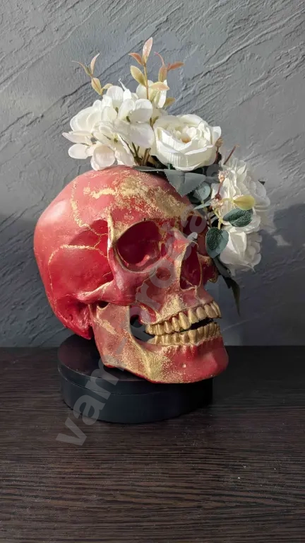 Декоративный череп