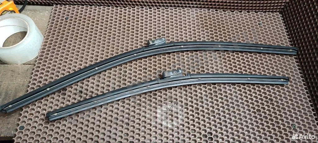 Щетка стеклоочистителя бескаркасная