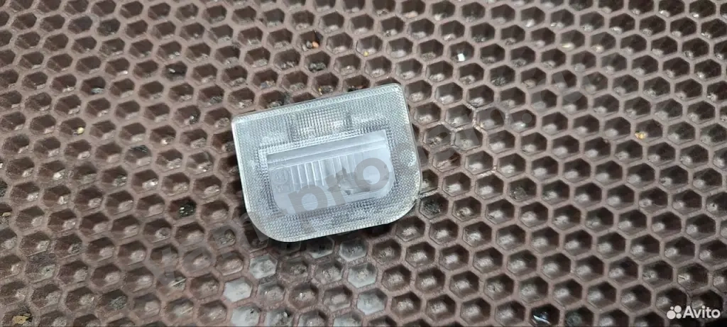 Плафон подсветки номера Kia Optima 4 JF G4KH 2018