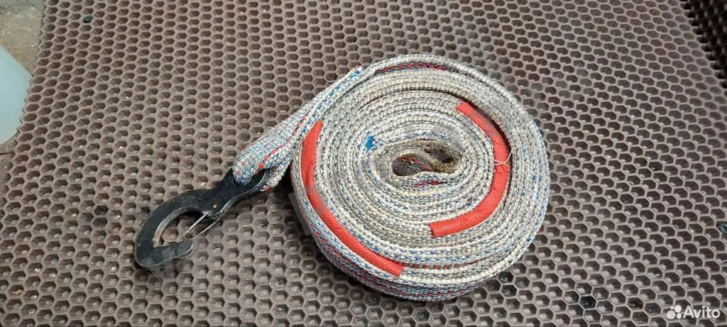 Трос буксировочный канат, эластичный, 1,2т., 1,5-4