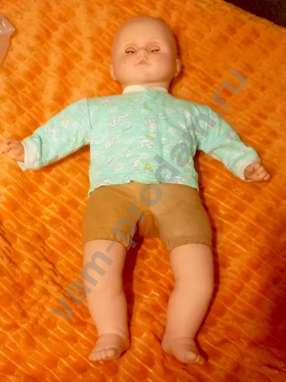 Кукла с одеждой