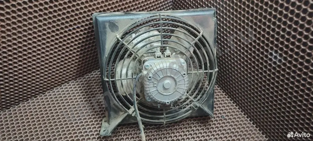 Двигатель YZF-10-20 220V