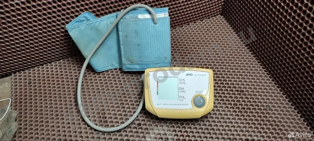 Тонометр аnd UA 777, манжета