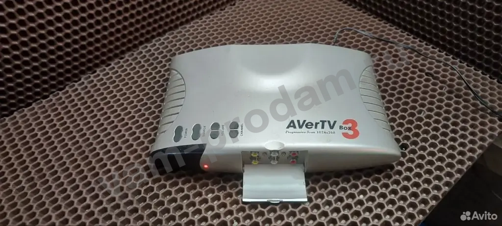 Тв тюнер AverTV