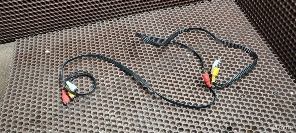 Продам видеокабель