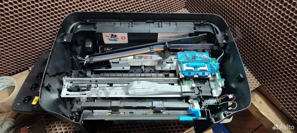 Продам принтер струйный