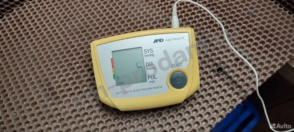 Тонометр аnd UA 777, манжета