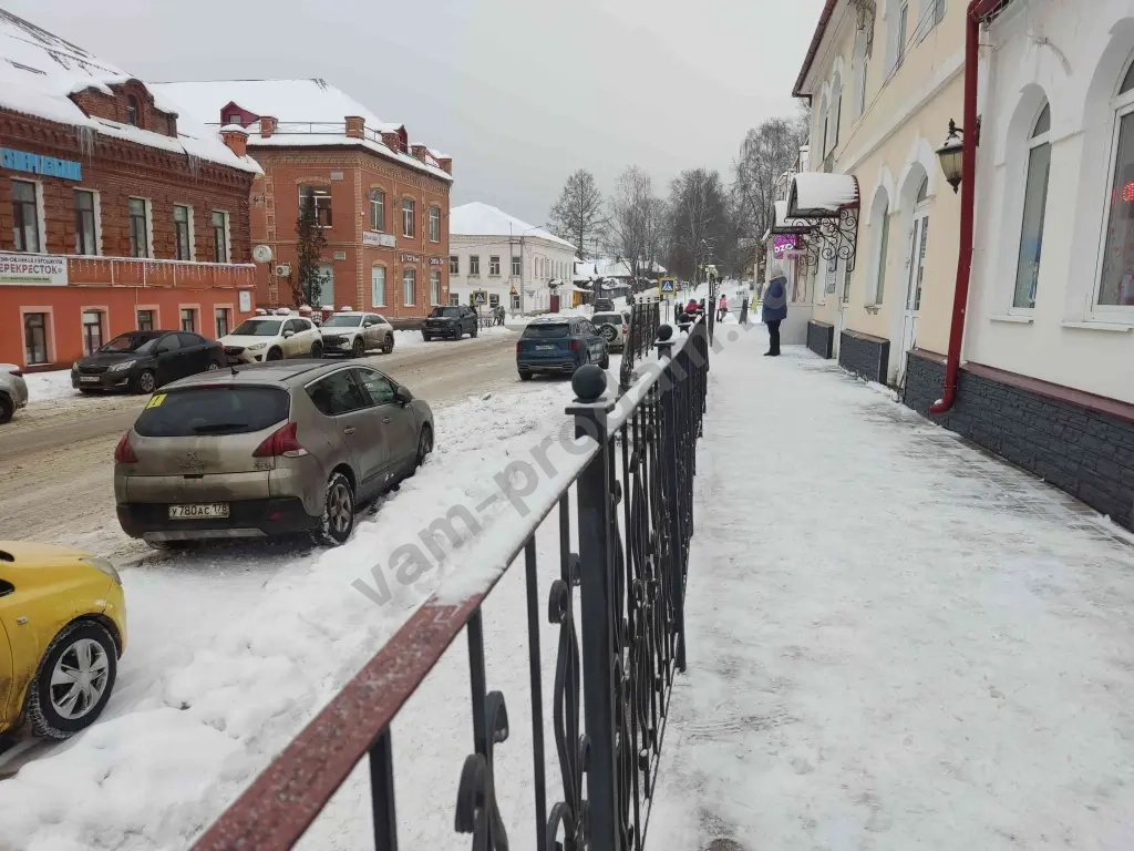 Помещение свободного назначения, 140 м², Собственник