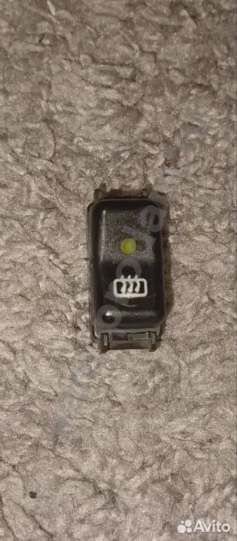 Кнопка обогрева заднего стекла для Mercedes W124