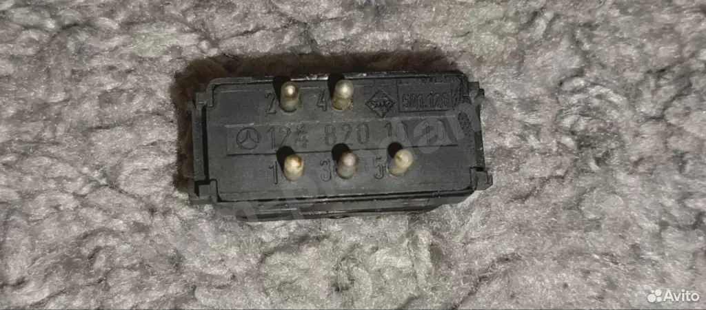 Кнопка обогрева заднего стекла для Mercedes W124