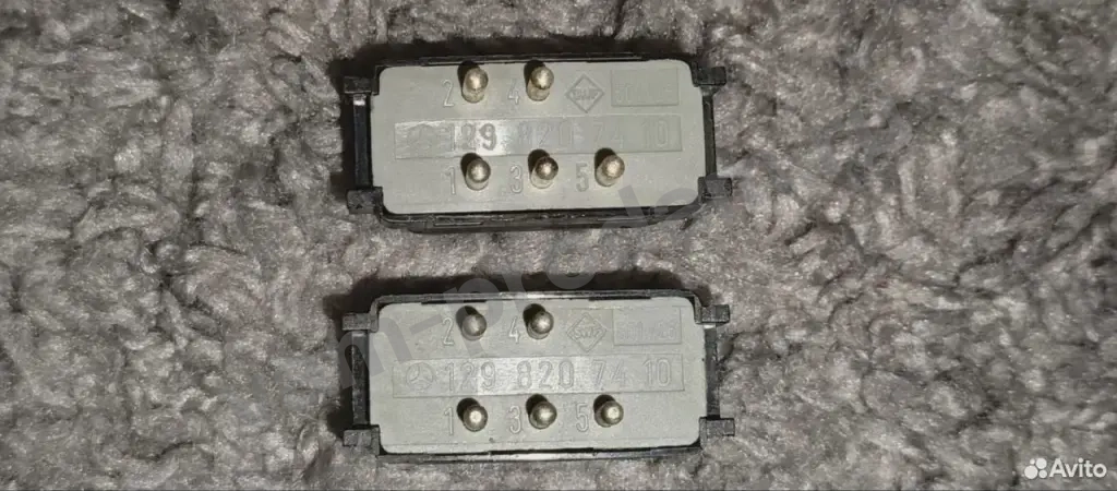 Кнопка обогрева заднего стекла Mercedes-Benz W124