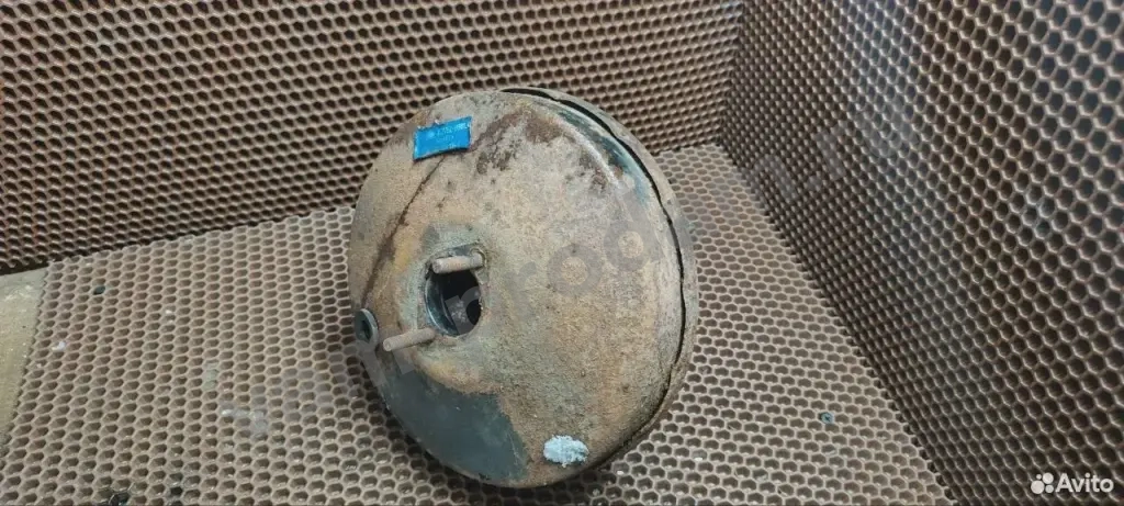 Вакуумник Volkswagen Passat B3 седан 2.0 9A