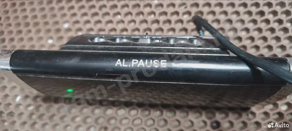 Часы настольные с будильником VST