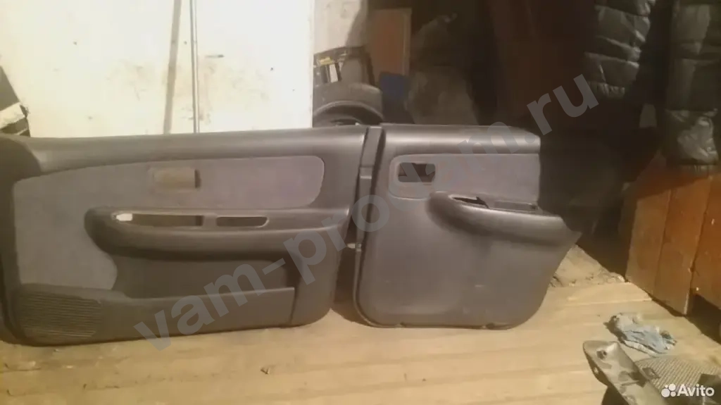 Дверные карты Nissan Sunny