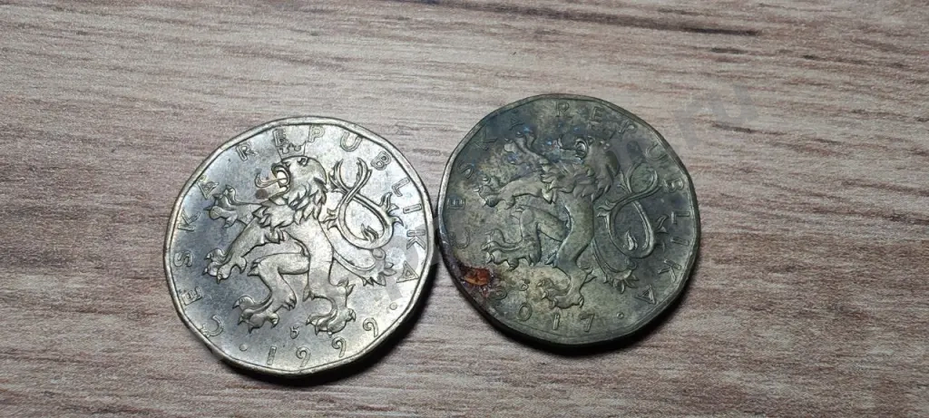 Монета Чехия 20 крон 1999 и 2017