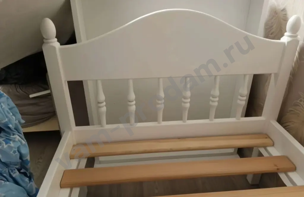 детская кровать 160 * 80