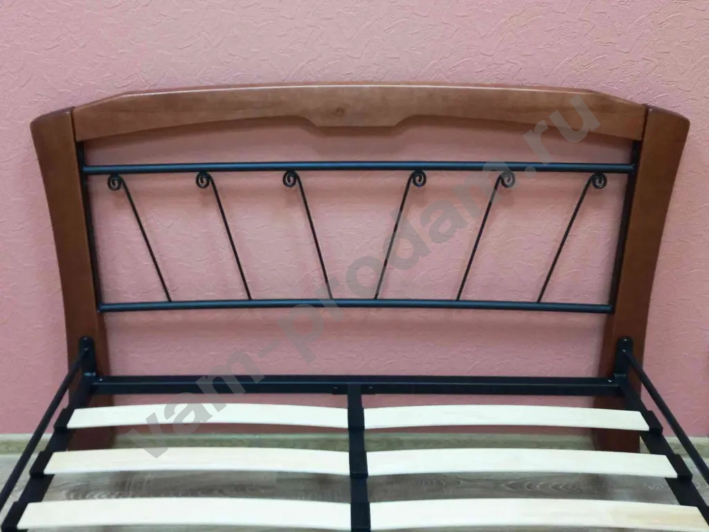 Кровать в Кованом стиле