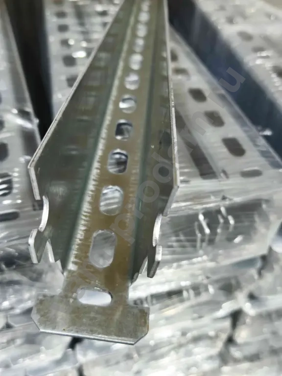 Настенный металлический стеллаж для гаража кладовки или пвз