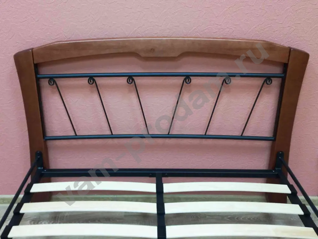 Кровать в Кованом стиле