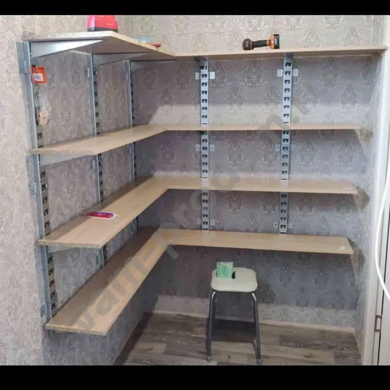 Настенный металлический стеллаж для гаража кладовки или пвз