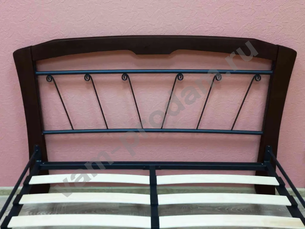 Кровать в Кованом стиле