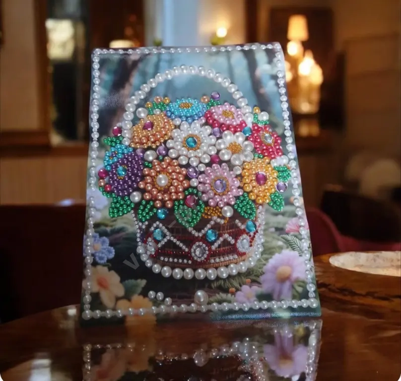 Картина жемчуг картонный холст