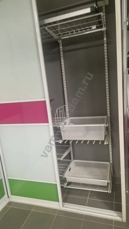 выставочный образец угловой гардеробной