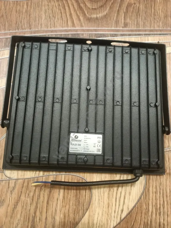 прожектор светодиодный 100 Вт