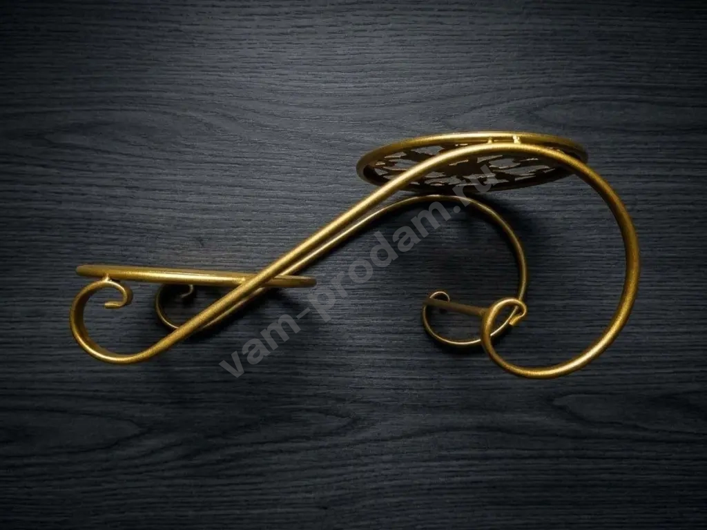 Подставка под горшки с цветами